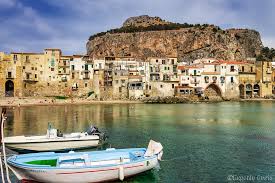 Il porto vecchio di Cefalù e la Rocca