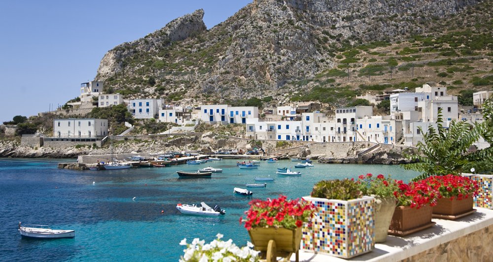 Il porto di Favignana
