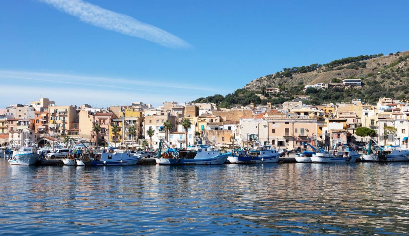 Veduta panoramica del porto di Porticello a Santa Flavia
